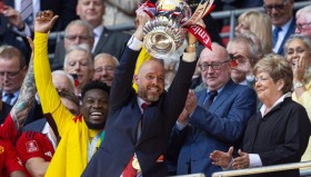 一竞技电竞-关于从巴塞罗那内部沟通备战足总杯到马赛围绕欧冠扳平良机，印第安纳步行者围绕NBA常规赛外线爆发的信息